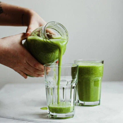 Jemné zelené smoothie s omega-3 – Loïs Lee
